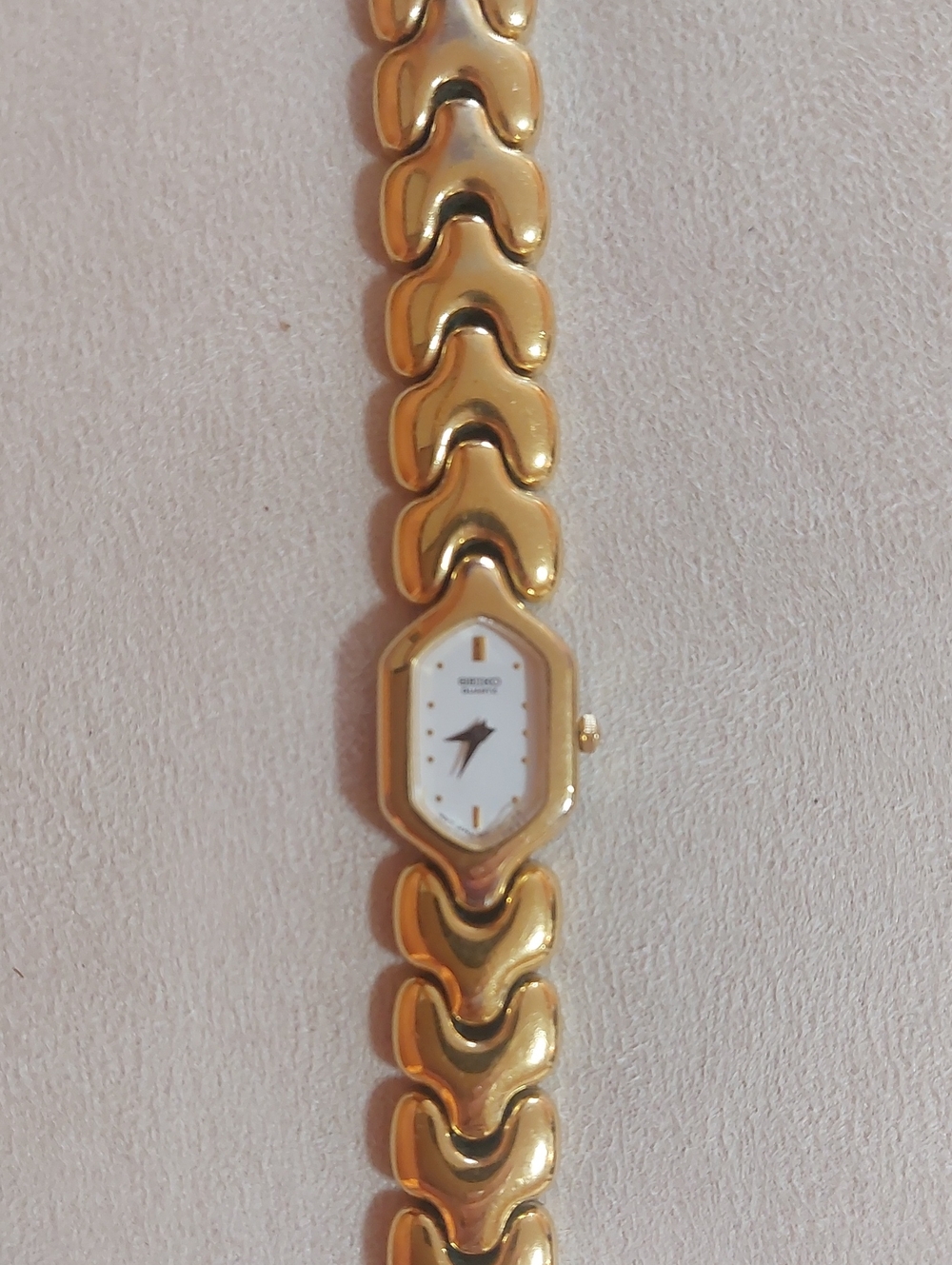 VINTAGE, SEIKO Gold and White Women's Link Bracelet Watch